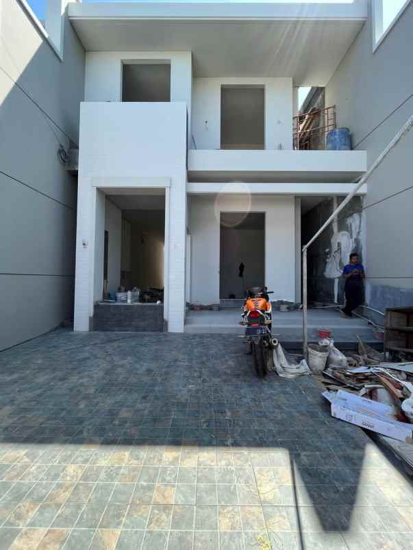 dijual rumah gading pantai