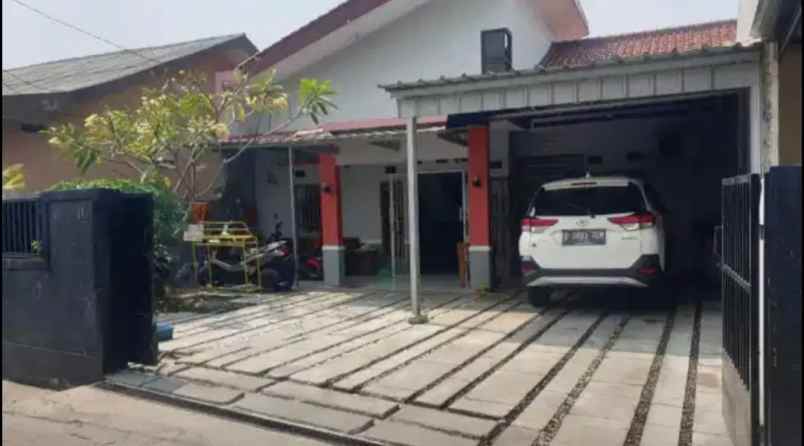 dijual rumah gamprit jatiwaringin jati