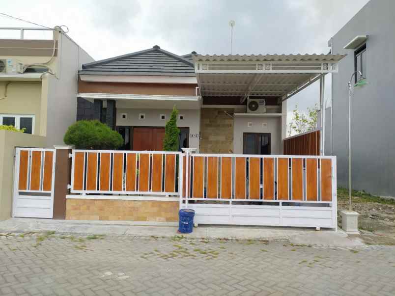 dijual rumah gayamprit klaten selatan