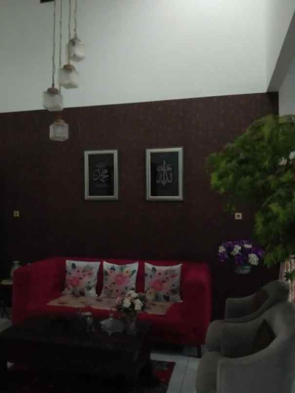 dijual rumah graha raya regency bintaro