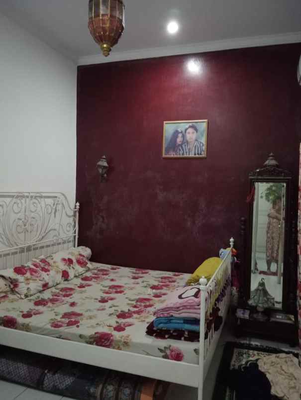 dijual rumah graha raya regency bintaro