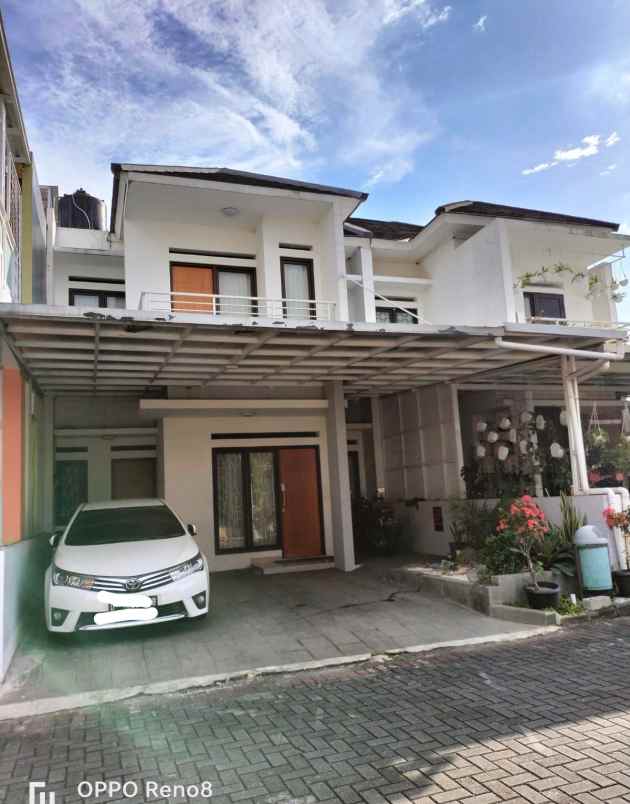 dijual rumah grand panoramic