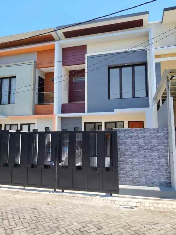 dijual rumah grand royal