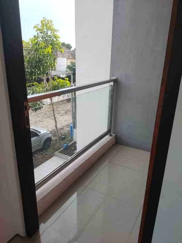 dijual rumah grand royal