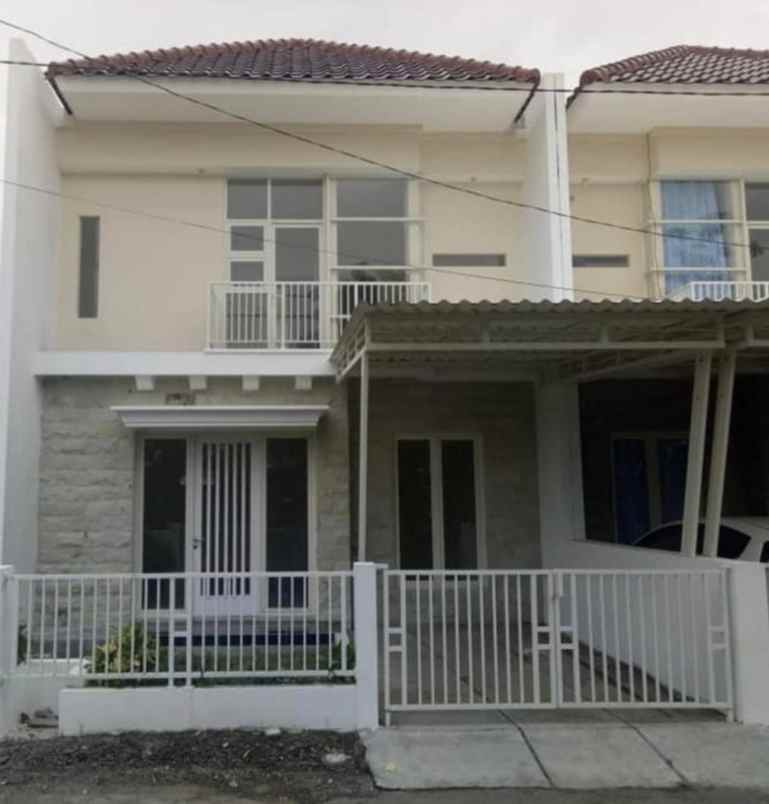 dijual rumah greenlake wonorejo