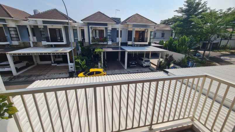 dijual rumah harapan indah