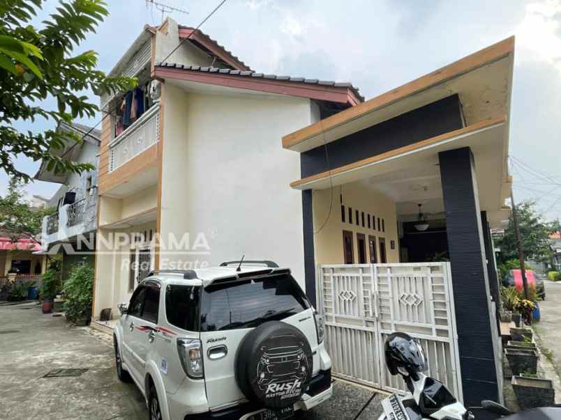 dijual rumah hook di komplek tirta mandala depok