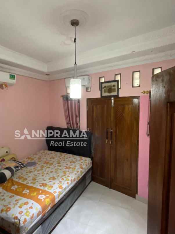 dijual rumah hook di komplek tirta mandala depok