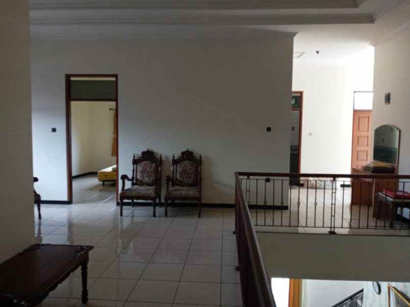 dijual rumah hunian eklusive perumahan