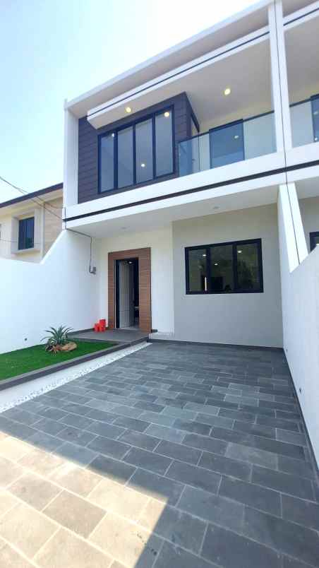 dijual rumah imperial gading sukapura