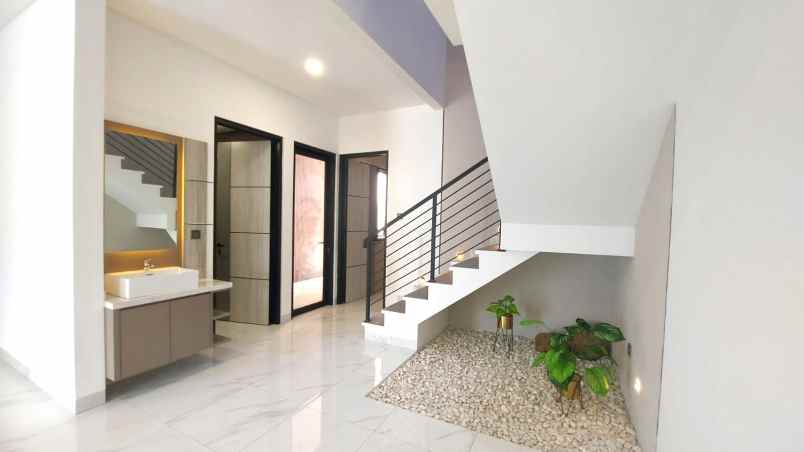 dijual rumah imperial gading sukapura