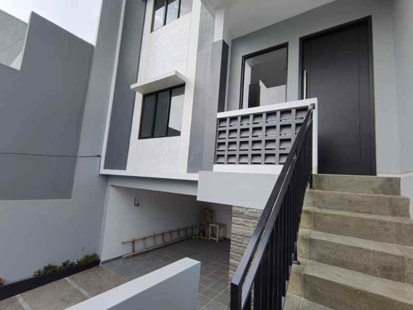 dijual rumah imperial gading sukapura