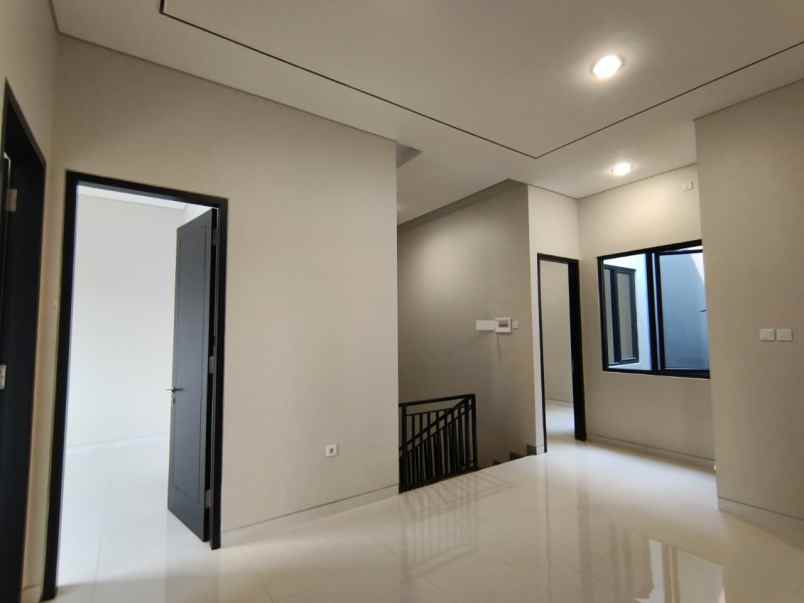 dijual rumah imperial gading sukapura