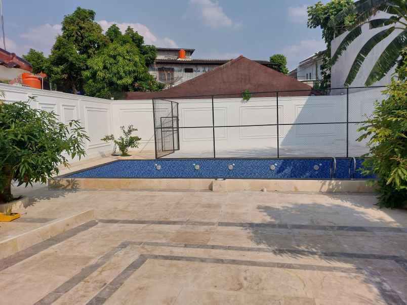 dijual rumah jagakarsa