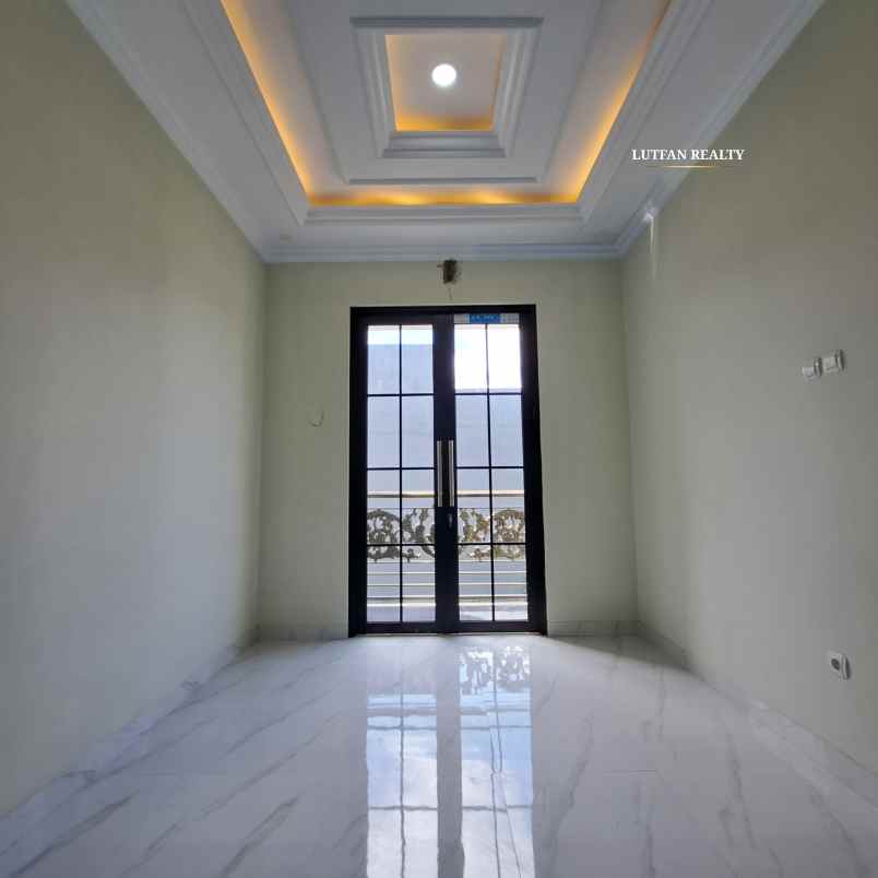 dijual rumah jagakarsa