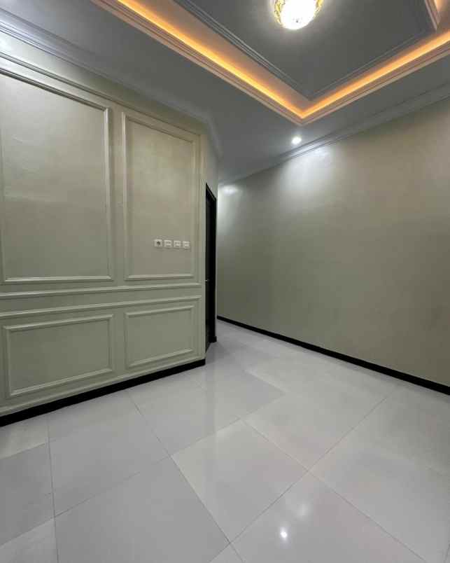 dijual rumah jagakarsa