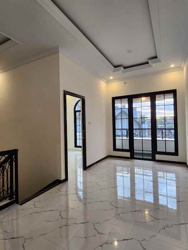 dijual rumah jagakarsa