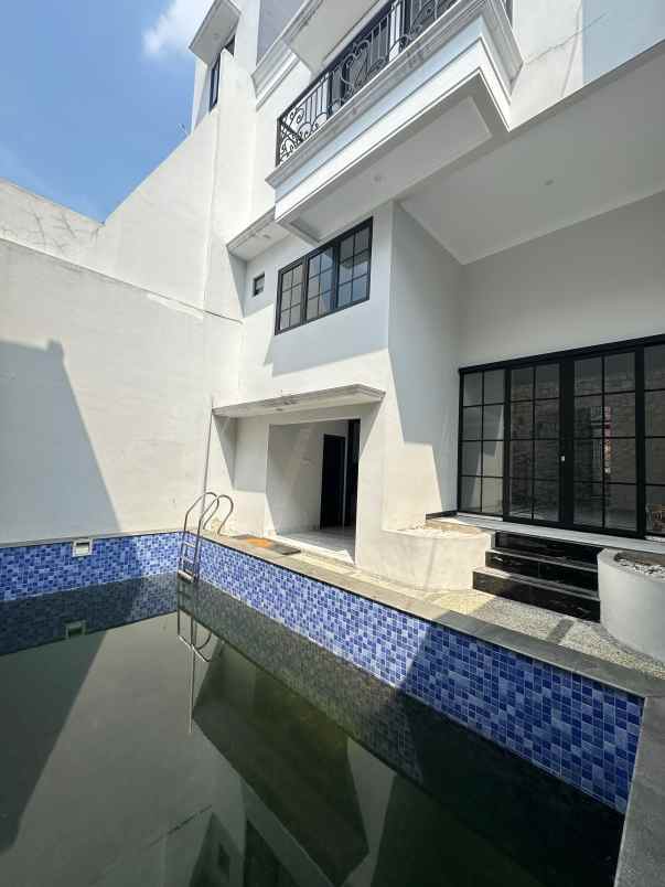 dijual rumah jagakarsa jakarta selatan