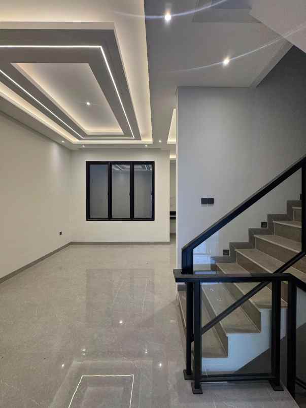 dijual rumah jagakarsa jakarta selatan