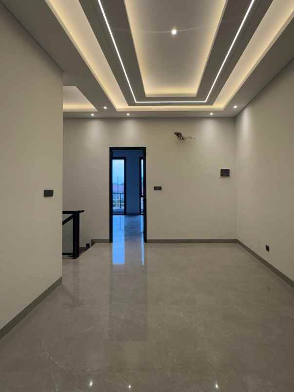 dijual rumah jagakarsa jakarta selatan