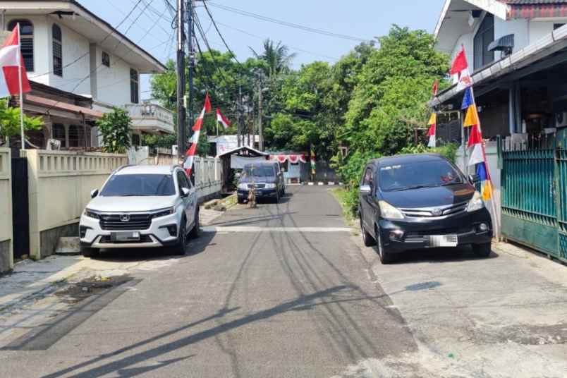 dijual rumah jalan cempaka putih tengah