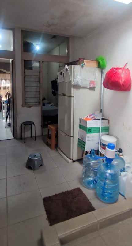 dijual rumah jalan cempaka putih tengah