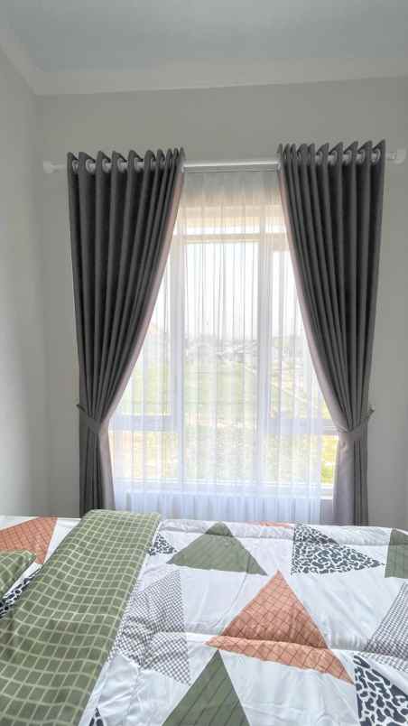 dijual rumah jalan flamboyan sukun kota