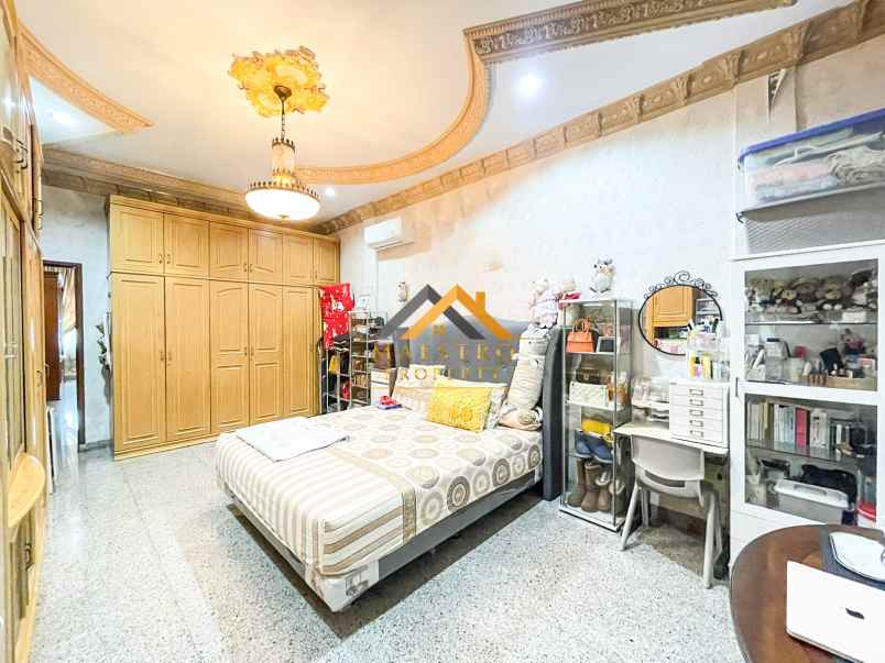 dijual rumah jalan gatot subroto kp lalang