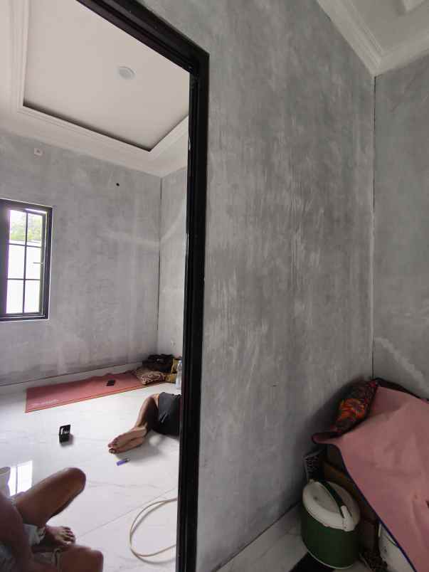 dijual rumah jalan h kocen kalimulya