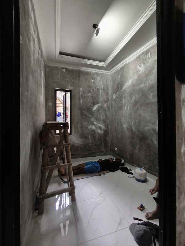 dijual rumah jalan h kocen kalimulya