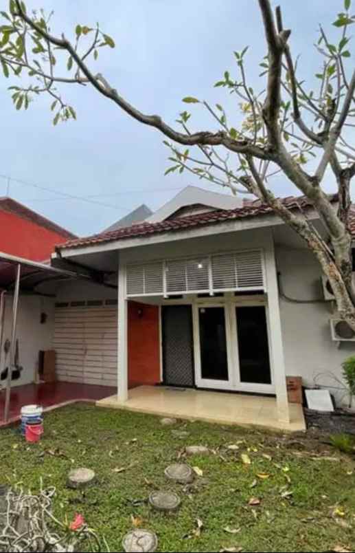 dijual rumah jalan jajar tunggal