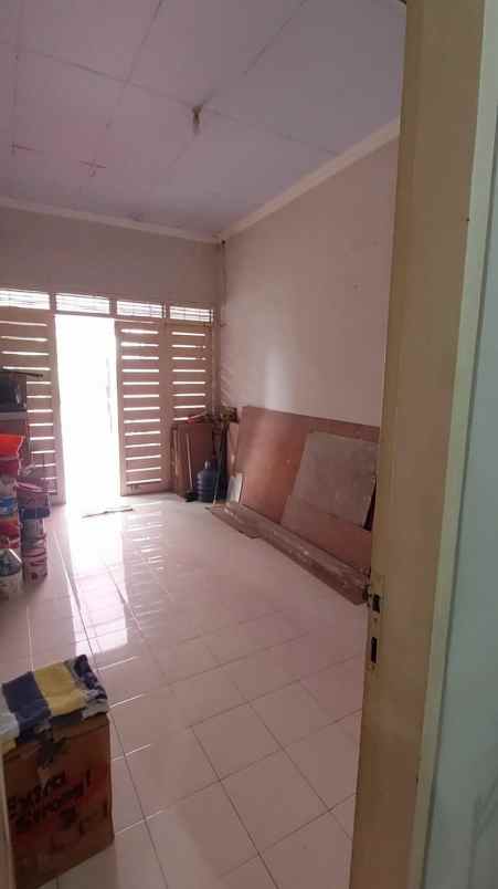 dijual rumah jalan jajar tunggal