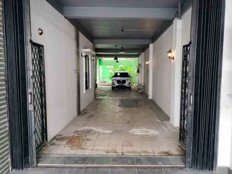 dijual rumah jalan johar baru jakarta pusat