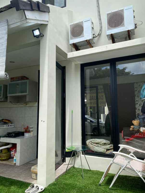 dijual rumah jalan northwest lake