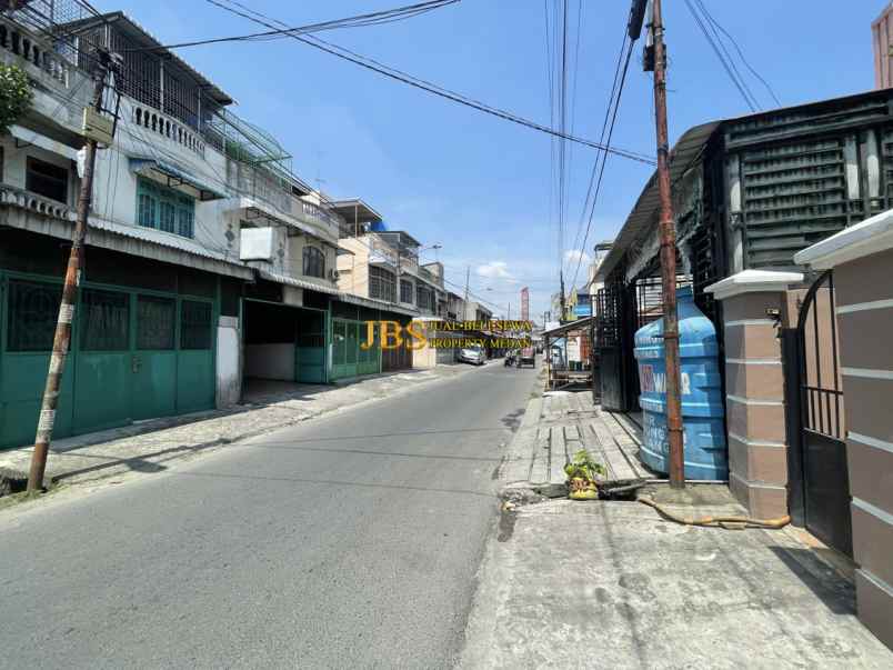 dijual rumah jalan pasundan 100 meter