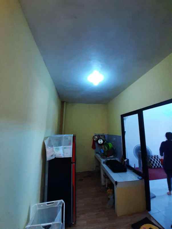 dijual rumah jalan pedurenan 3 rt 02 rw