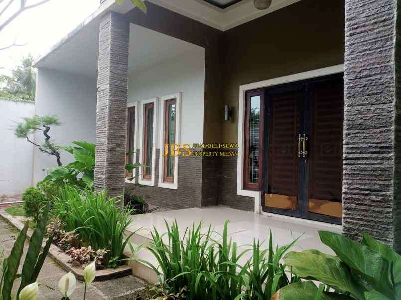 dijual rumah jalan penegak lingkungan 1