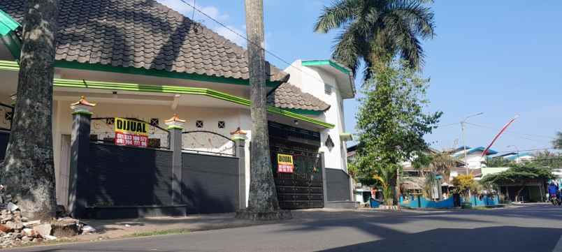 dijual rumah jalan pulau galang