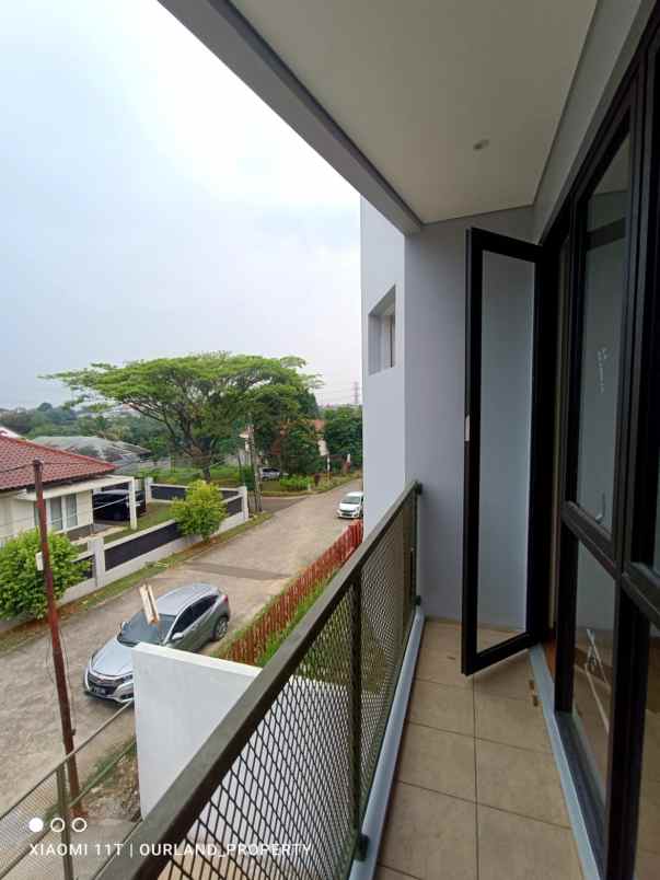 dijual rumah jalan raya cinere nempel