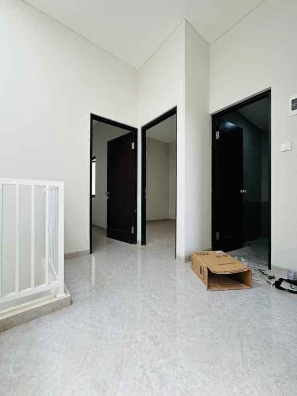 dijual rumah jalan raya cipayung ciputat