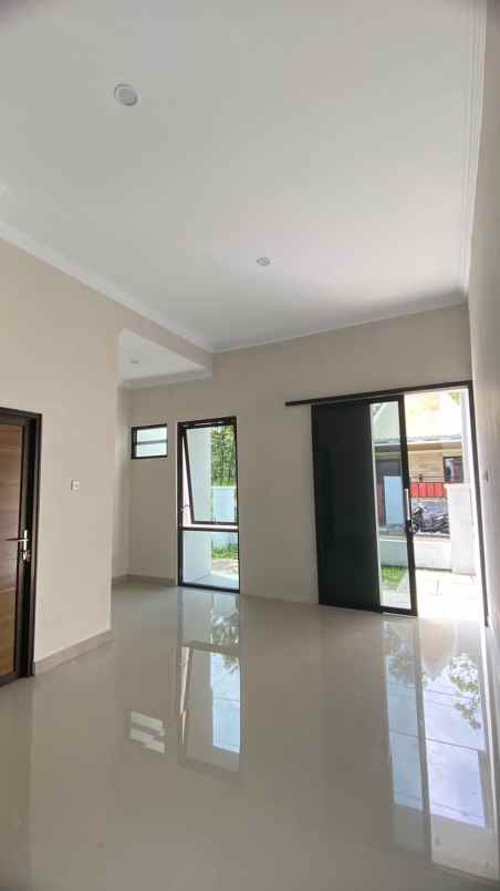 dijual rumah jalan siyono siraman