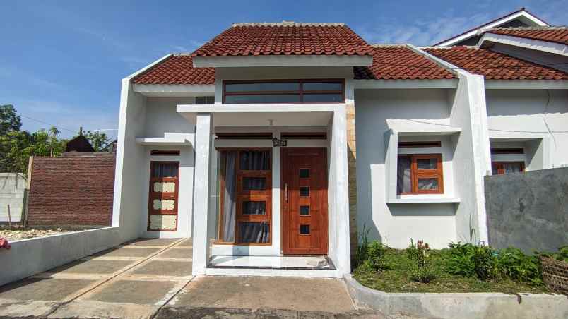 dijual rumah jalan siyono siraman