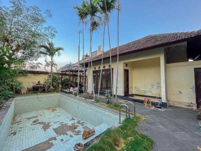 dijual rumah jalan tukad badung