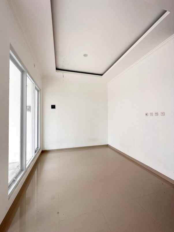 dijual rumah jatibening