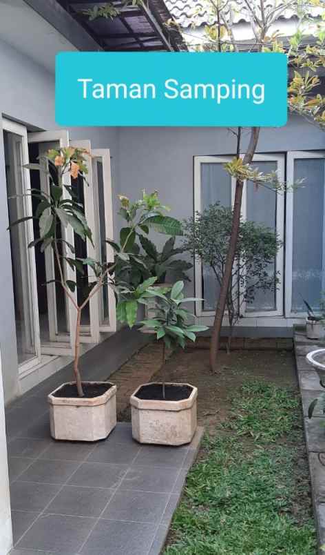 dijual rumah jl bhakti husada mojo kec