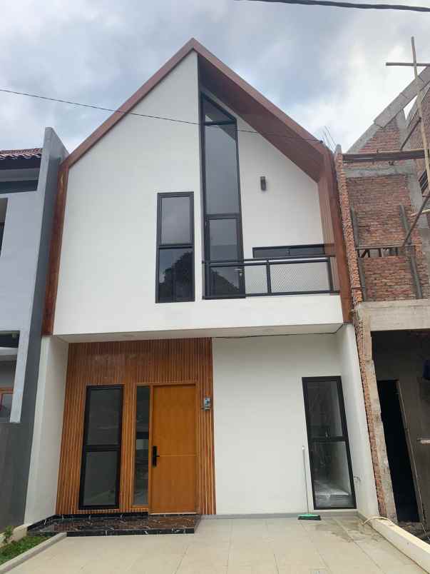 dijual rumah jl bulak wangi ii no 47 rt