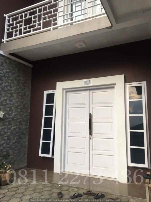 dijual rumah jl cidamar