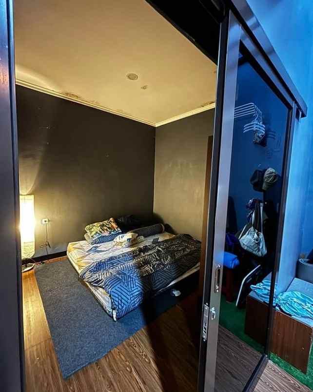 dijual rumah jl cihanjuang cimahi