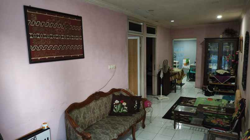 dijual rumah jl cikoko timur raya kel