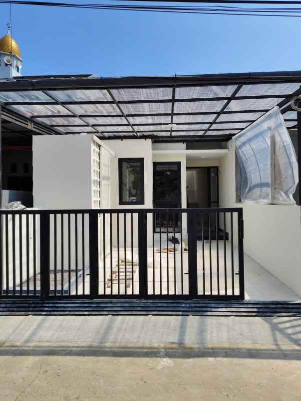 dijual rumah jl cisaranten kulon